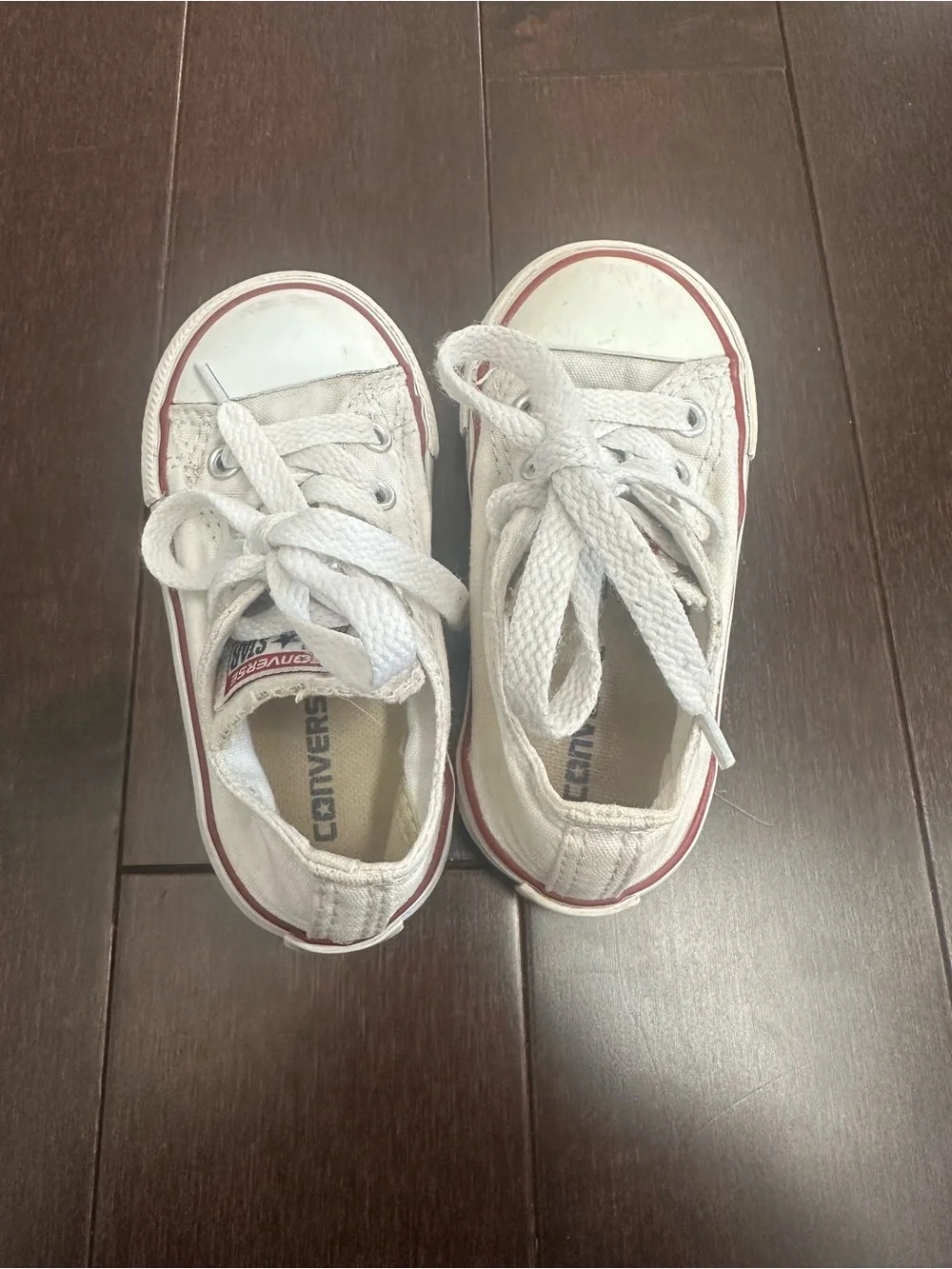 Converse classic low